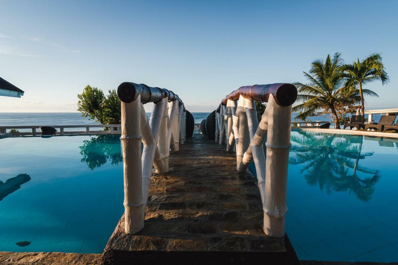 Cliffside Resort Panglao Exteriör bild